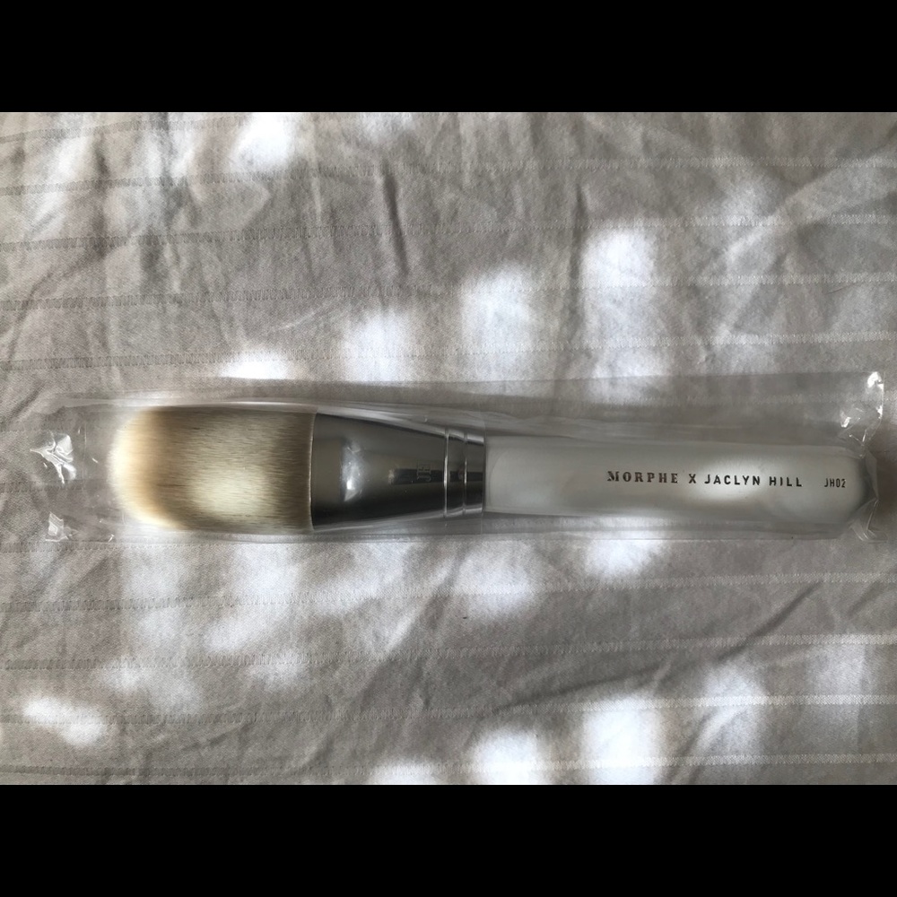 Morphe Jaclyn hill brush